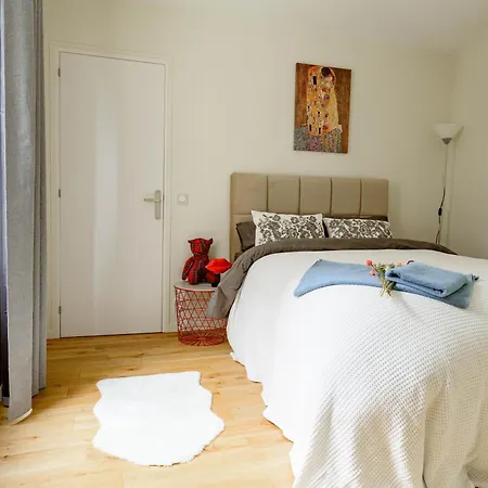 Elegance Parisienne Apartment Pantin Exterior photo
