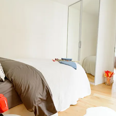 Elegance Parisienne Apartment Pantin Exterior photo
